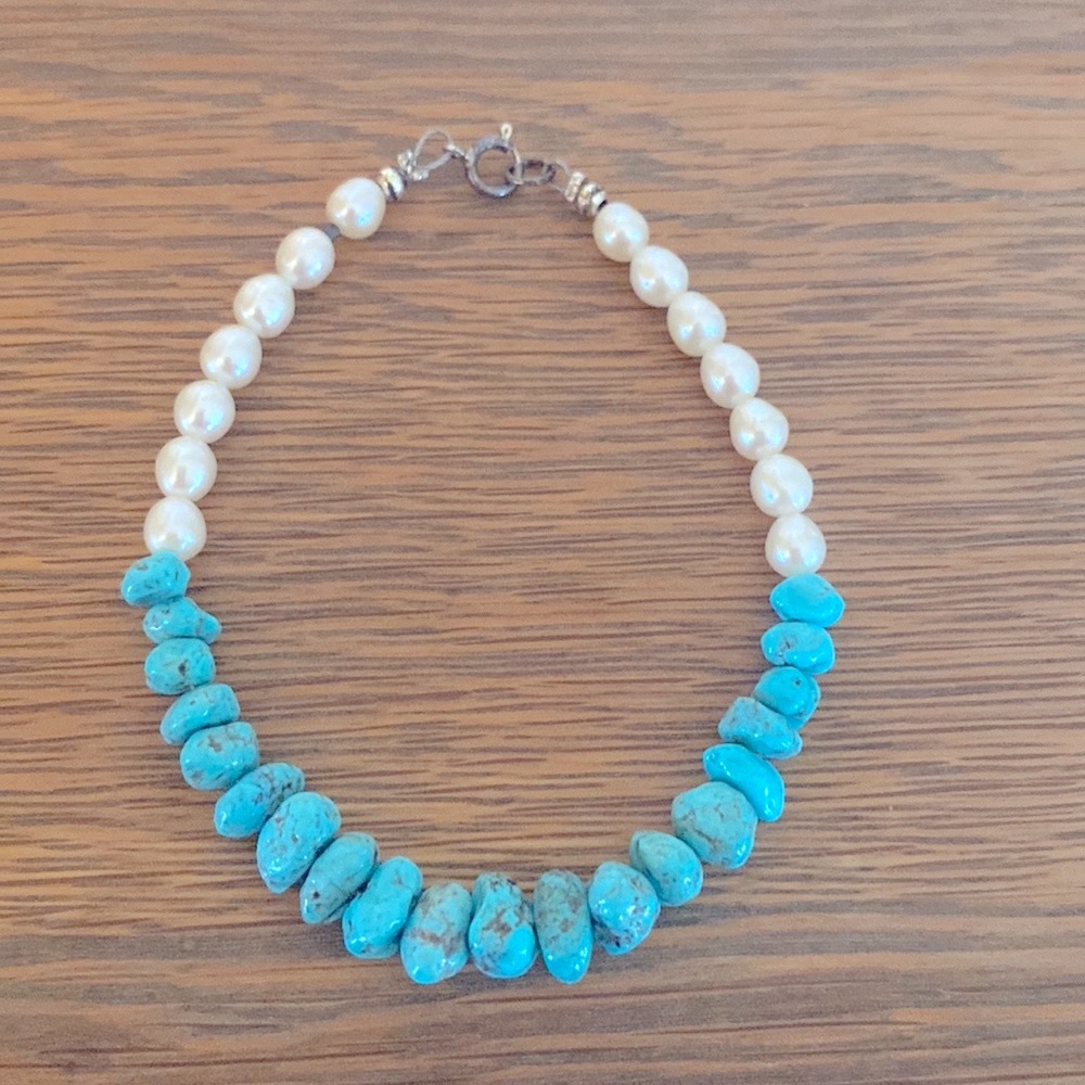 Heishi Navajo Sterling silver beaded turquoise and freshwater Pearl Bracelet